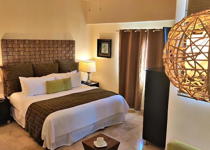 1 King Suite, In The Heart Of Cabo Cabo San Lucas